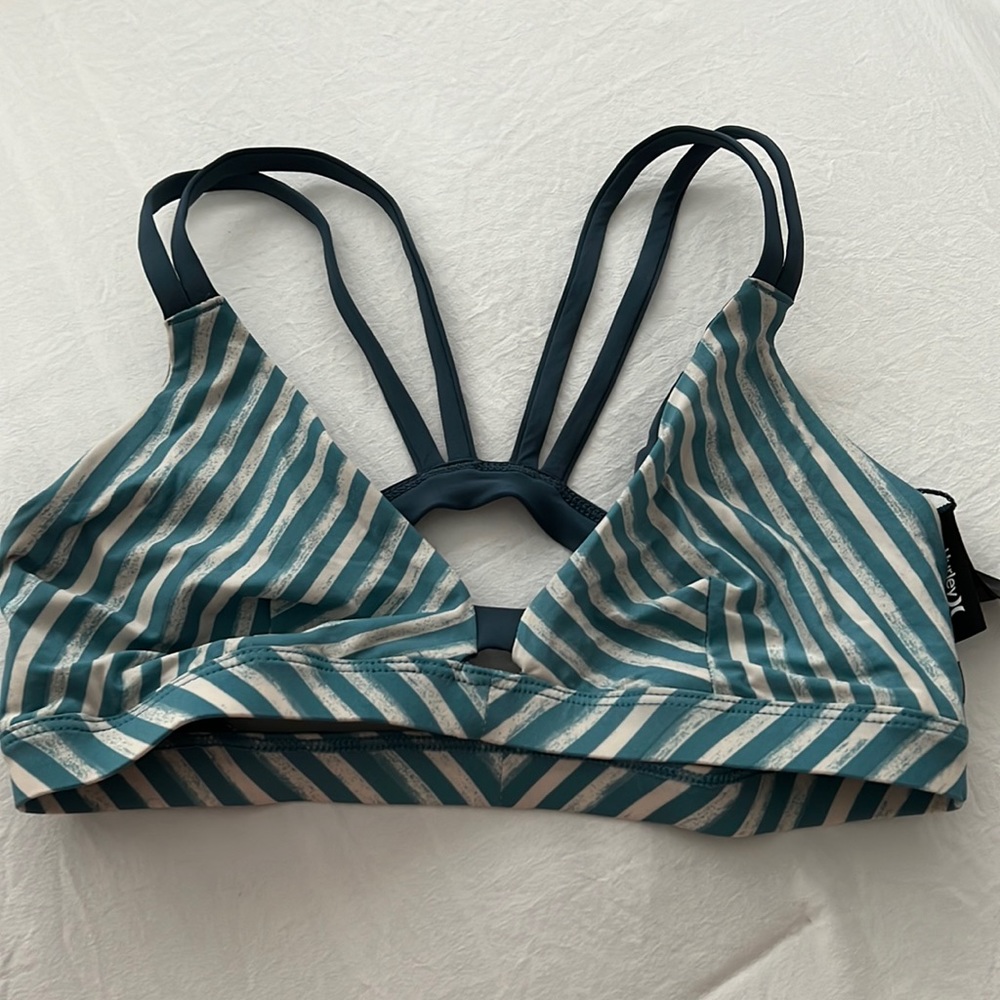 HURLEY top new